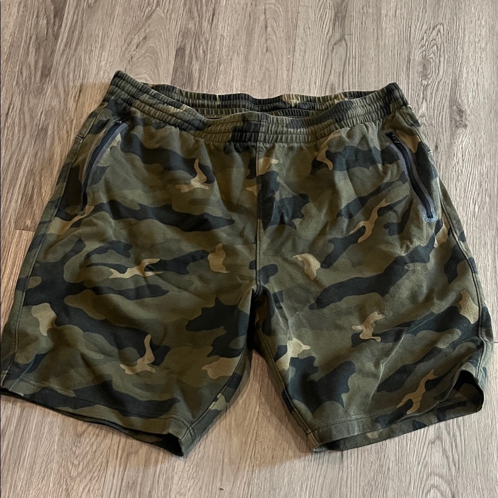 Men's Camouflage Elastic-Waist Athletic Shorts - Green Camo